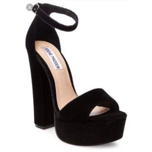 Steve Madden Gonzo velvet heels